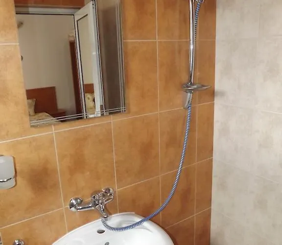 Πανσιόν Stenli 2*