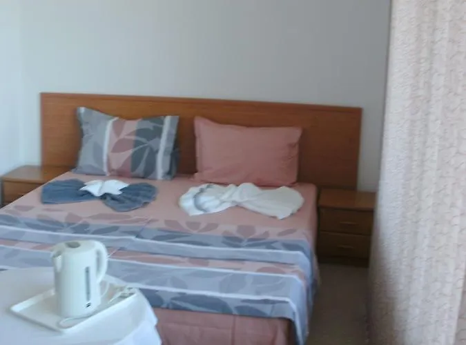 Stenli Πανσιόν 2*